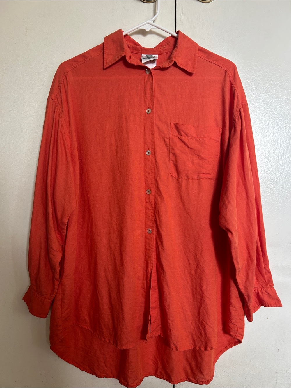 Vintage Women’s Laura Ashley Relaxed Linen Blend Long Sleeve Button Down Blouse